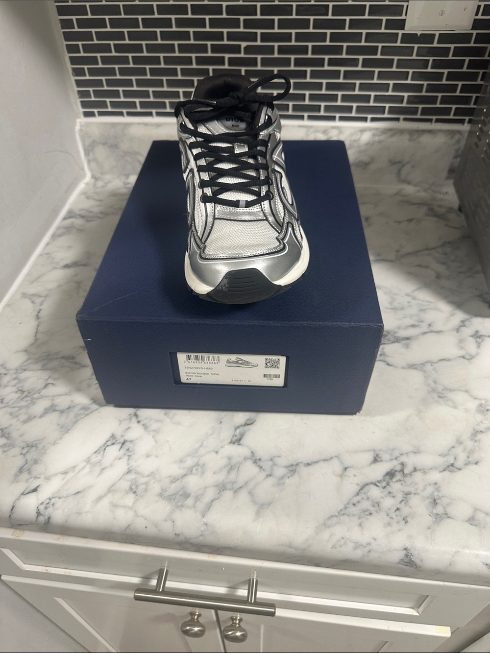 Dior Men’s Silver and Black Athletic Sneaker